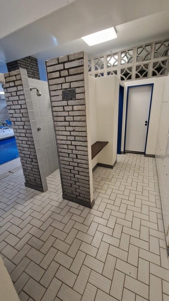 Dusche - Umkleide
