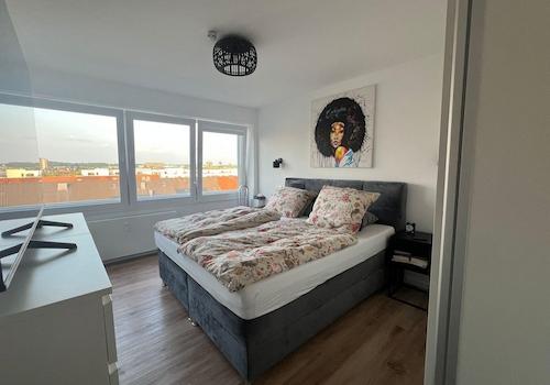 Schlafzimmer 1