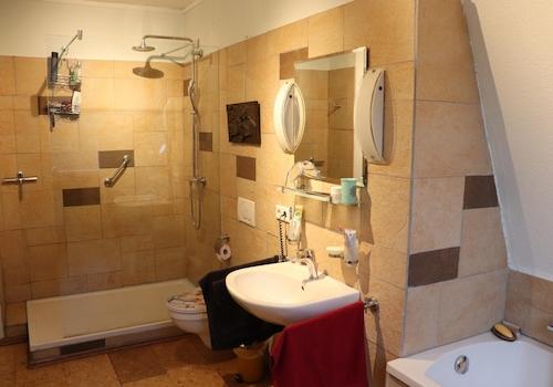 Badezimmer OG
