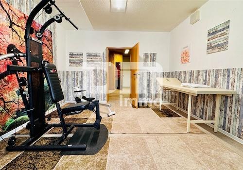 EG Gebäude 3 Fitnessraum / Sauna / Dusche