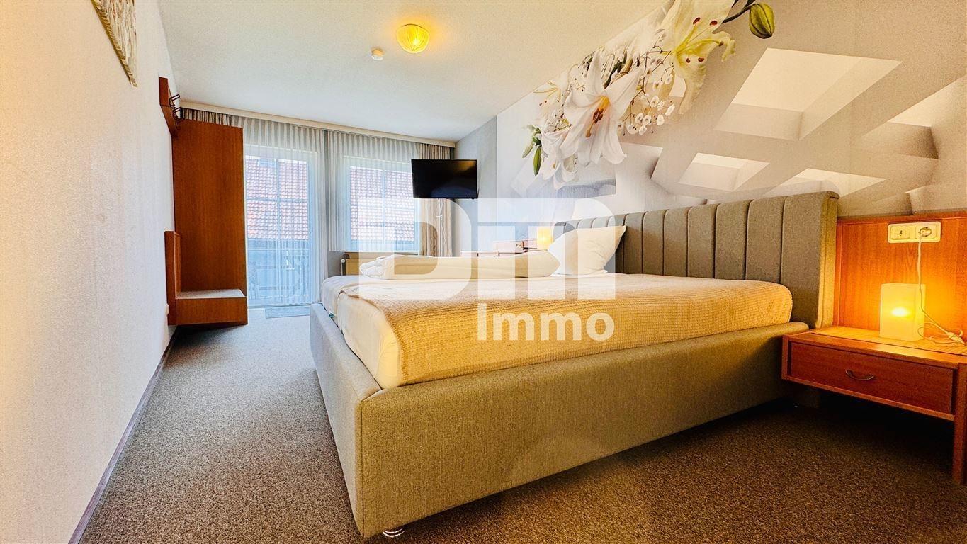 OG Gebäude 2 Doppelzimmer / Duschbad / Balkon