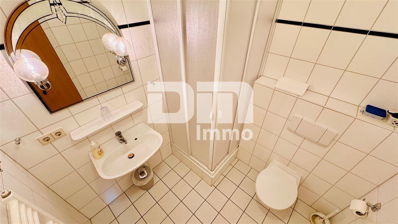 OG Gebäude 3 Doppelzimmer / Duschbad / Balkon