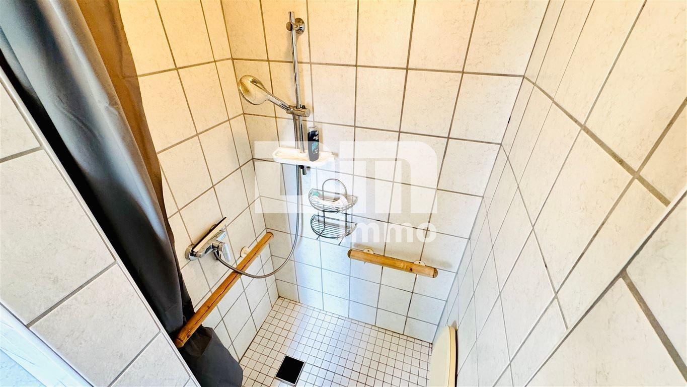 EG Hochparterre Bad / Dusche / Handtuchwärmer