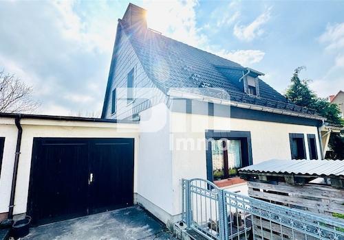 Frontansicht / Garage 1