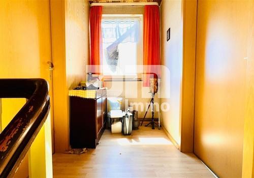 Haus massiv OG Flur / Diele