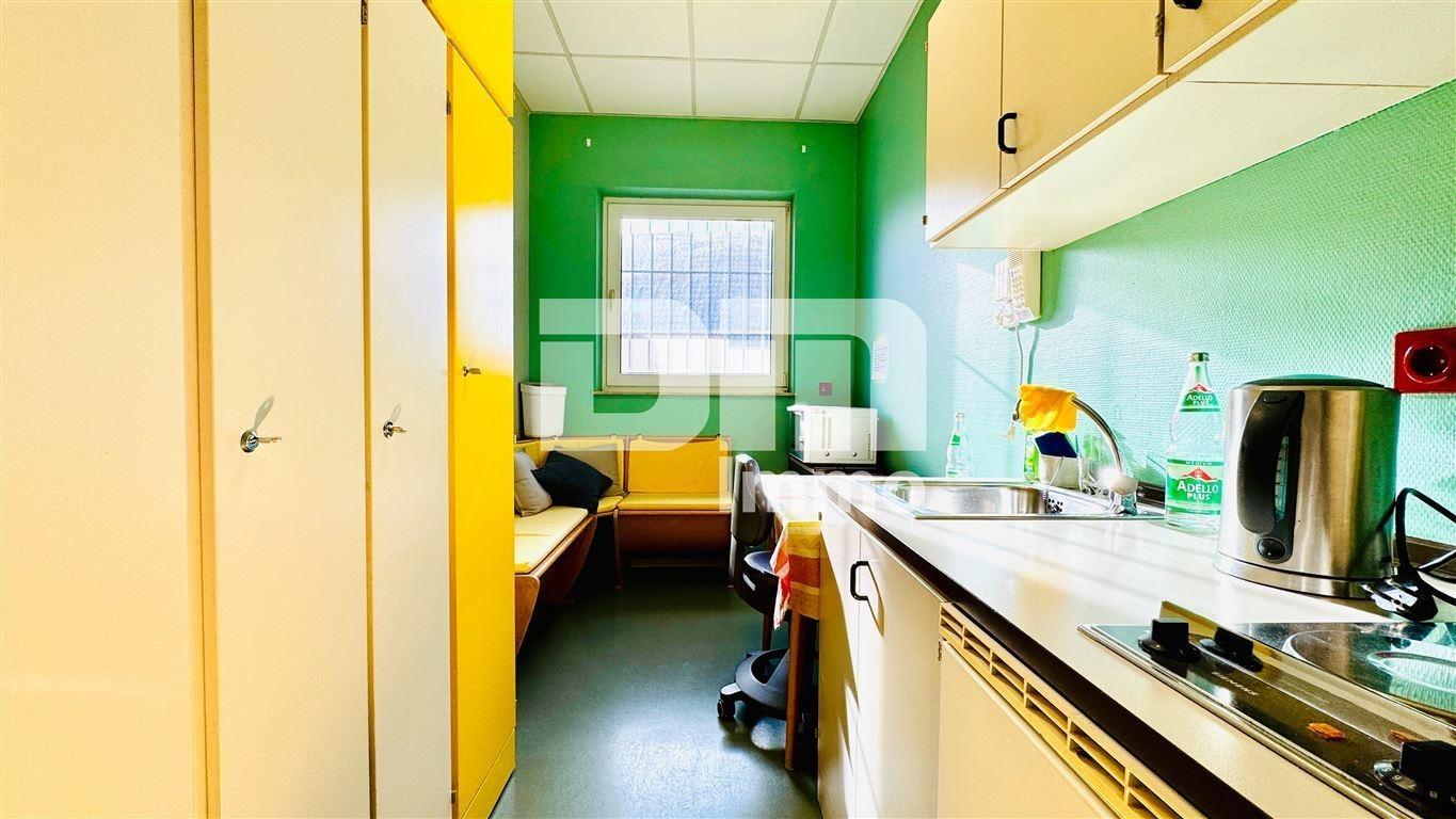 Einheit 1 - Büro / Küche mit Küchenzeile