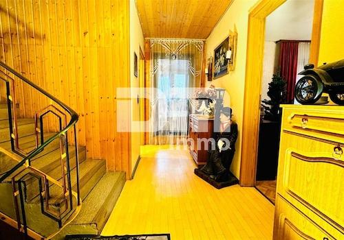Vorderhaus OG Flur / Diele
