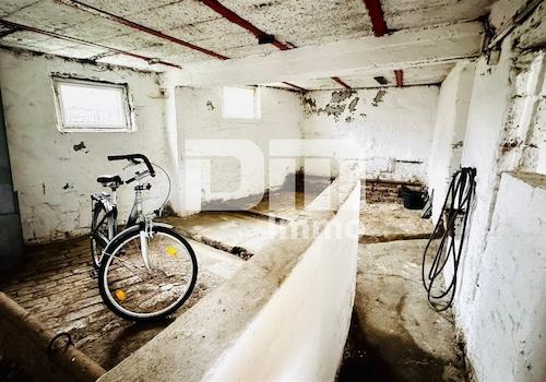 Nebengebäude 2 / Halle / Stall