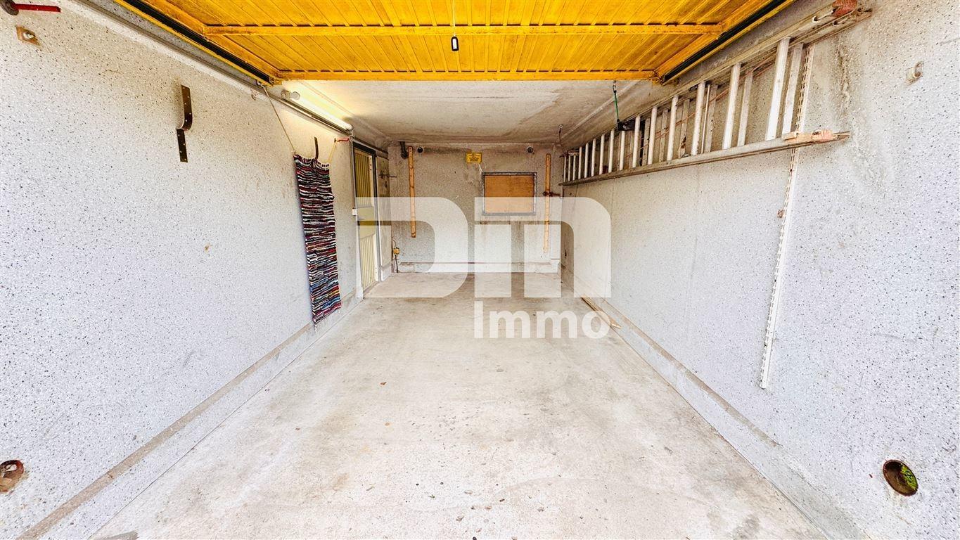 Garage 2