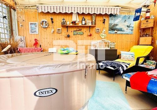 Gartenhaus 1 / Whirlpool