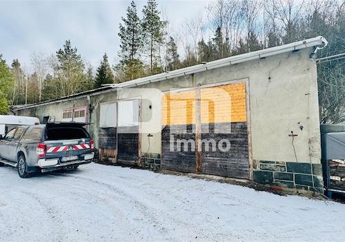 Nebengebäude 4x Garage / Werkstatt