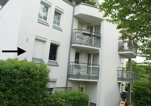 Balkon und Aussenstellplatz