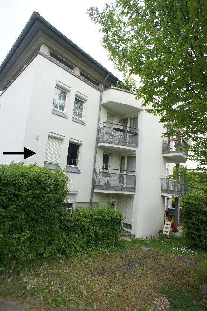 Balkon und Aussenstellplatz