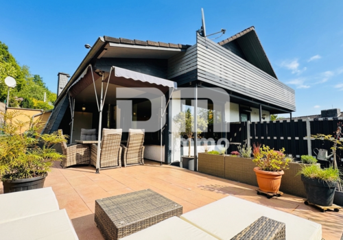 Titel Rückansicht / Terrasse teilüberdacht