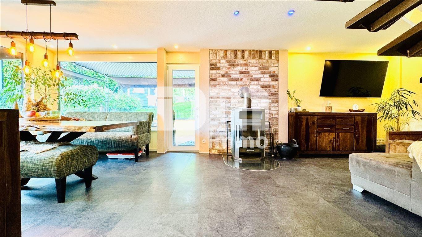 EG Wohn / Esszimmer / Zugang Terrasse / Kamin