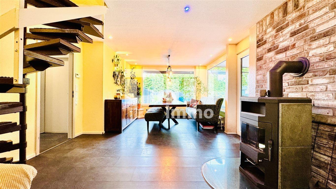 EG Wohn / Esszimmer / Zugang Terrasse / Kamin