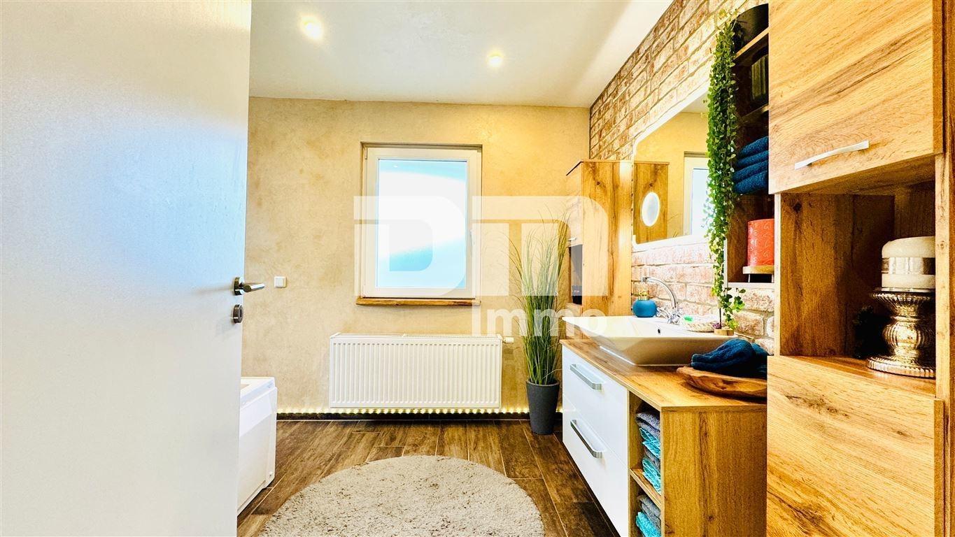EG Bad Wanne / Dusche / Waschmaschine