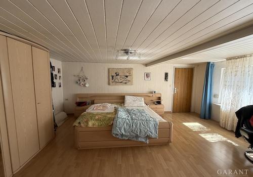 Schlafzimmer EG