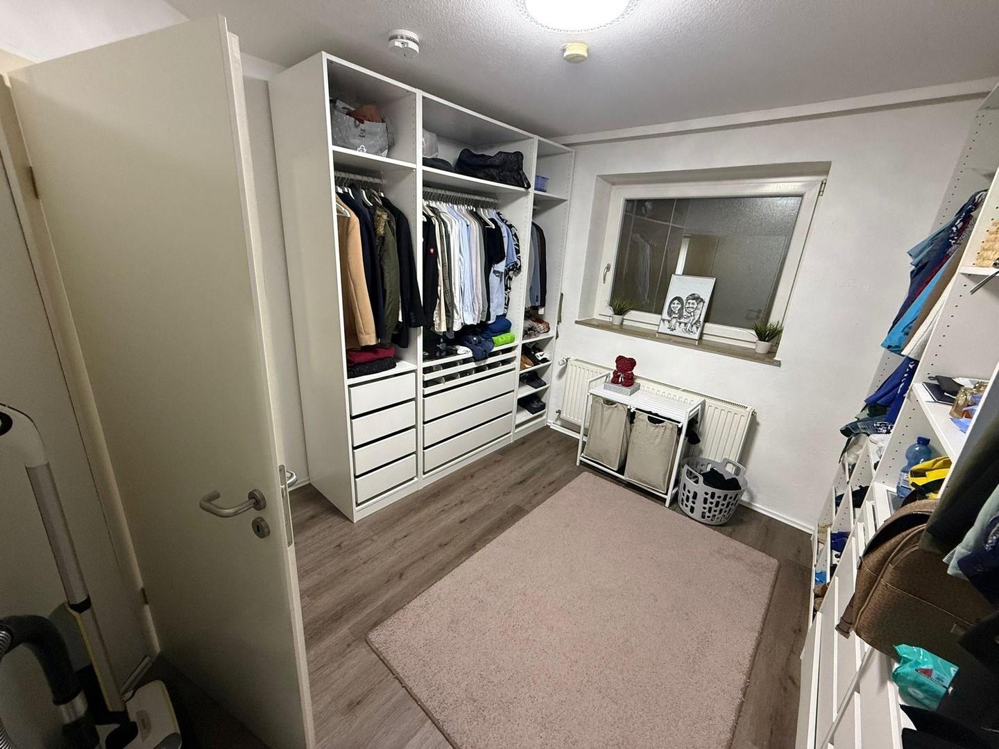 Büro / Ankleide