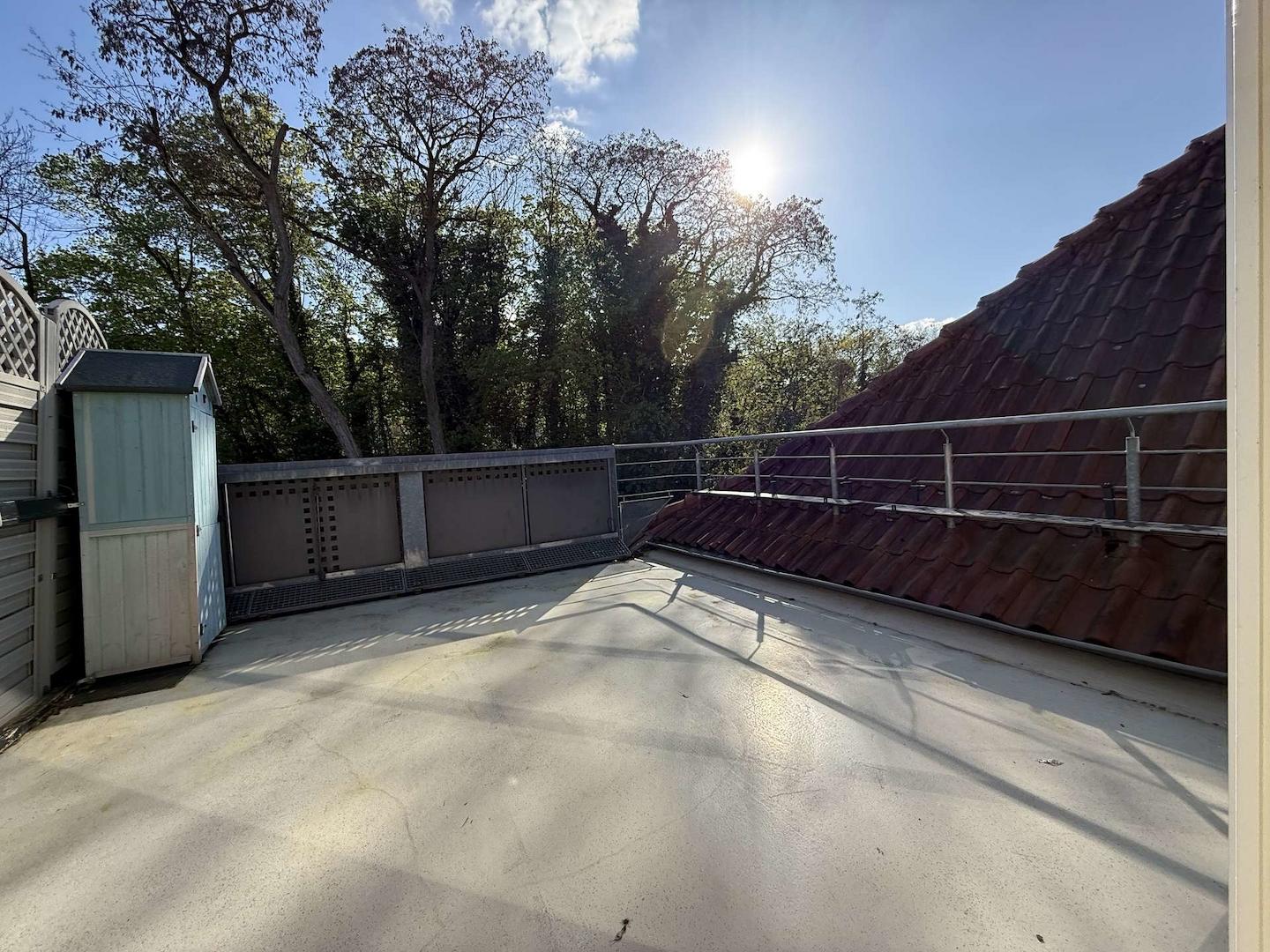 Sonnige Dachterrasse