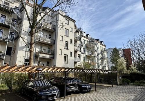 Hauseingang Innenhof Bild 1