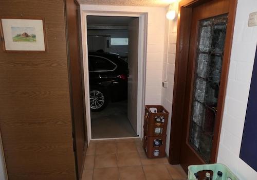 Kellerflur, Zugang zur Garage