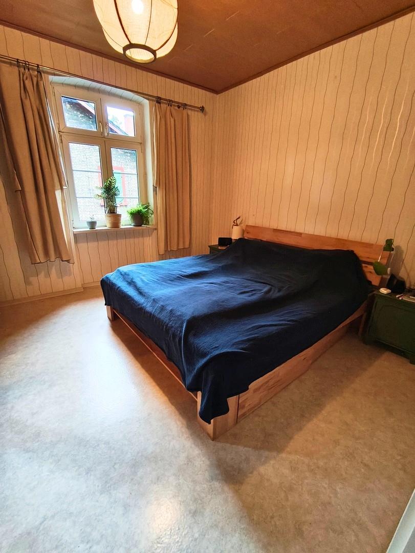 Schlafzimmer (1) OG