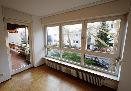 Wohnzimmer Gang zum Balkon