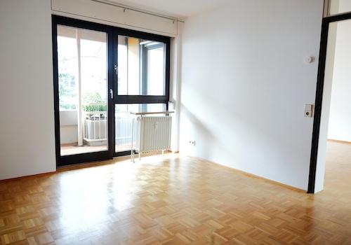 Arbeits- oder Kinderzimmer