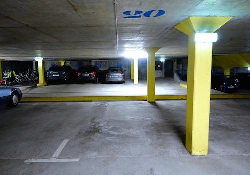 Tiefgaragenplatz