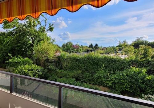 unverbauter Blick vom Balkon