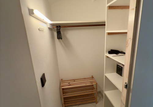 Begehbarer Kleiderschrank 