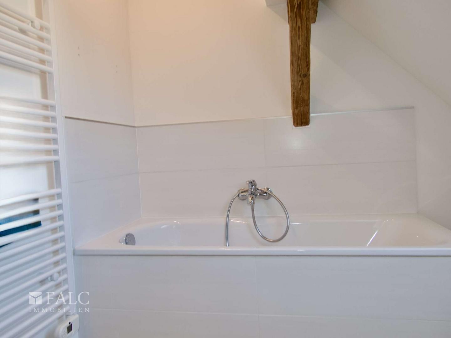 ELW: Badezimmer mit Fenster