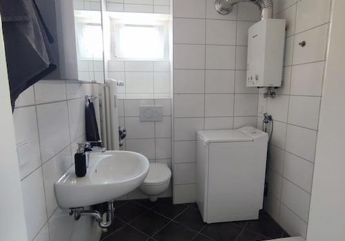 Modernes Badezimmer