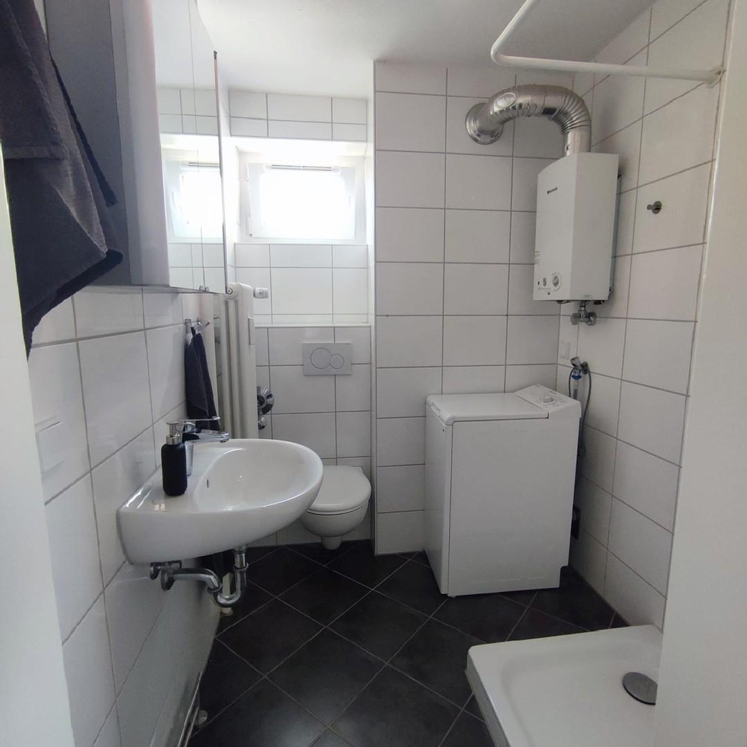 Modernes Badezimmer