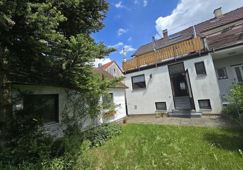 Blick zum Hauseingang