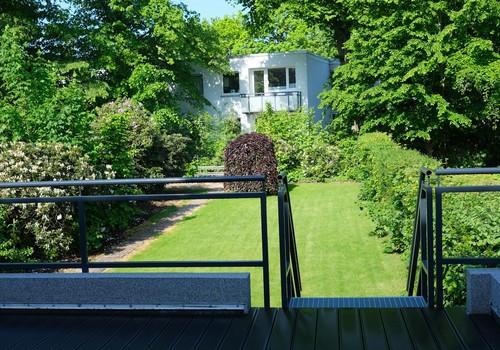 Terrasse mit Gartenzugang