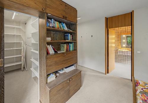 Schlafzimmer mit Ankleide