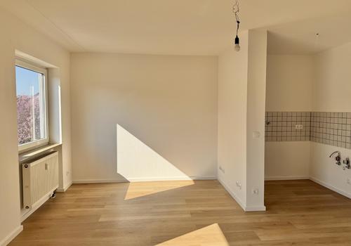 Küche und Wohnzimmer