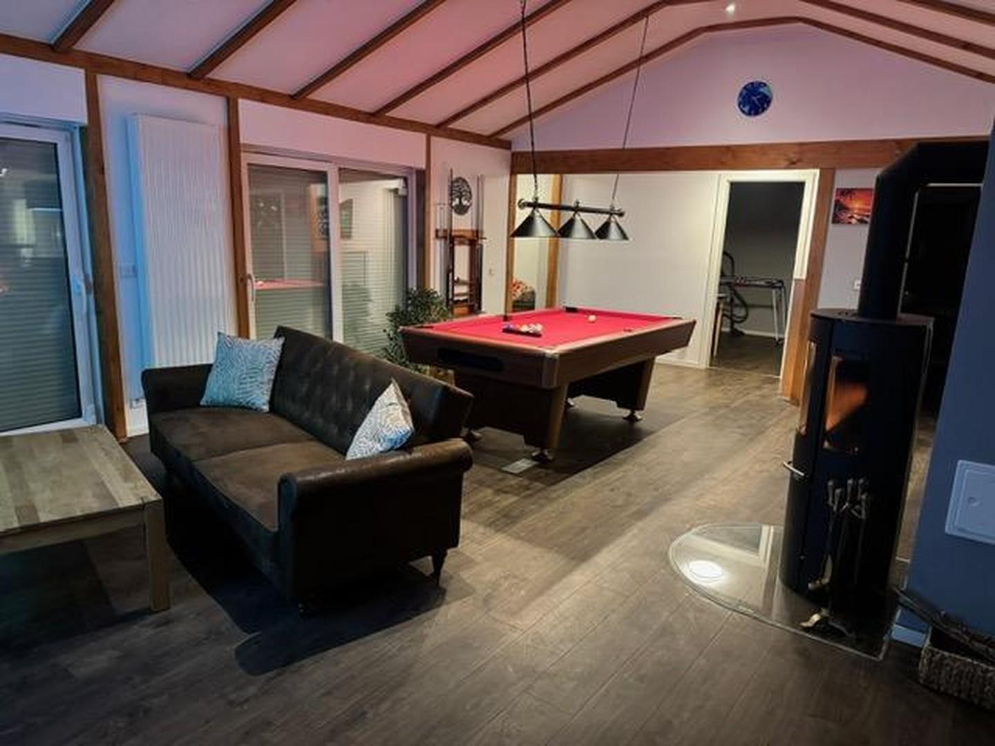 Kamin- und Billardzimmer