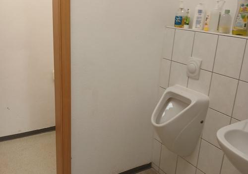WC Vorne 