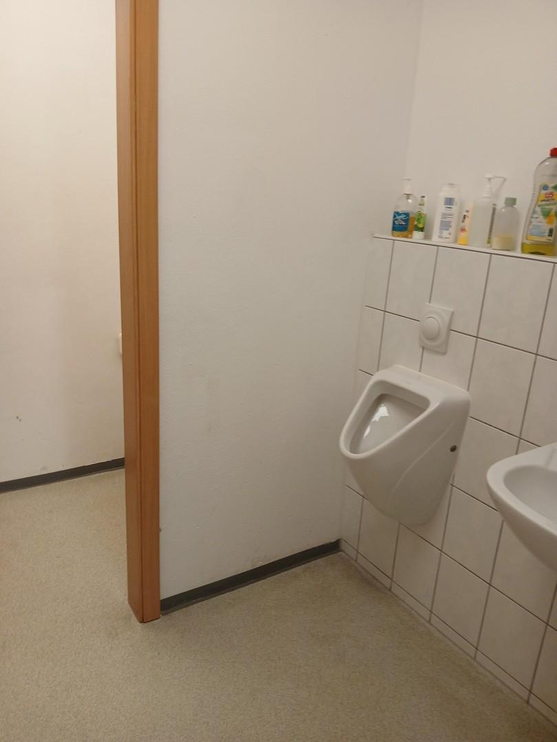 WC Vorne 