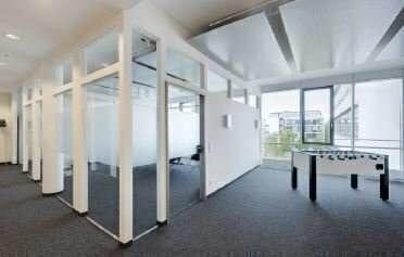 Glaseinbauten
