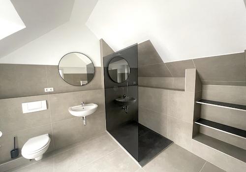 Badezimmer, 2. Ebene