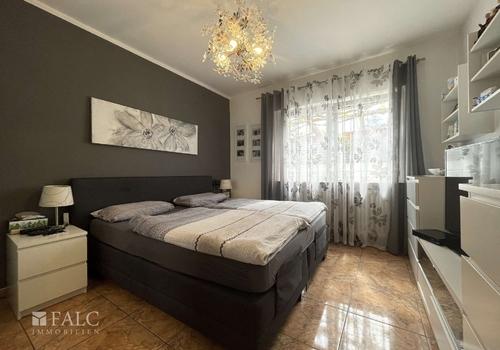 Schlafzimmer 2 EG 