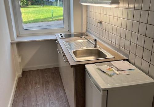 neue Küche mit Küchenzeile