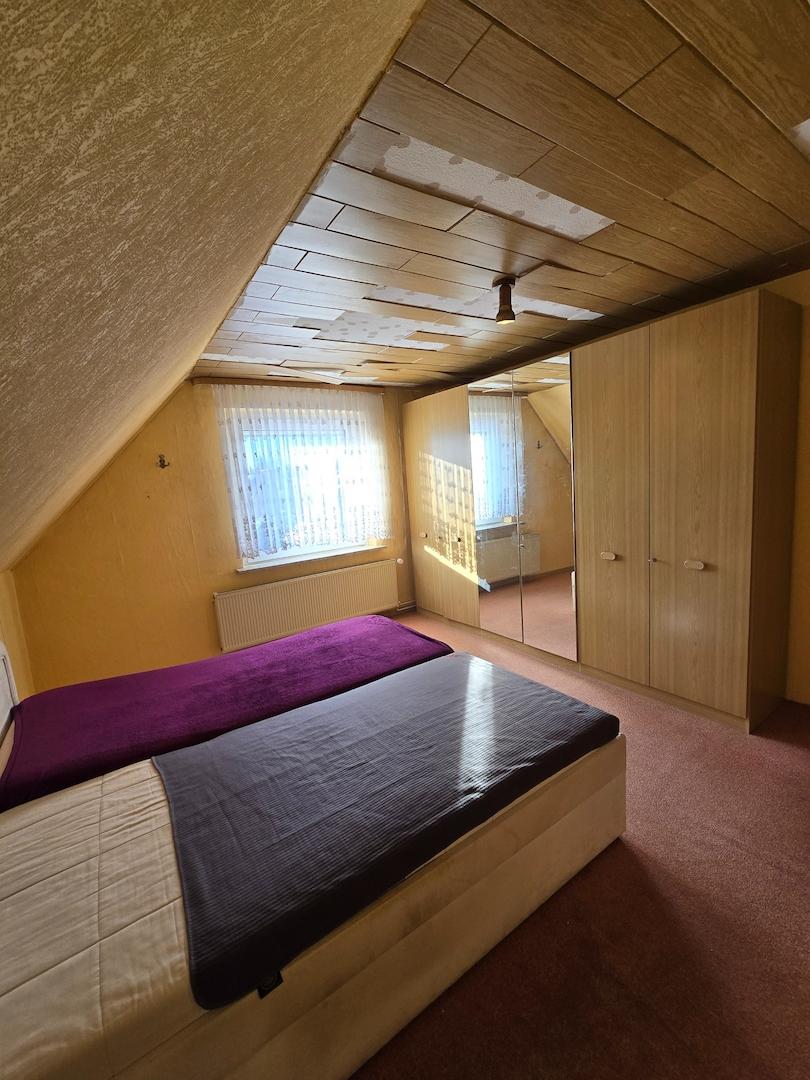 Schlafzimmer 2
