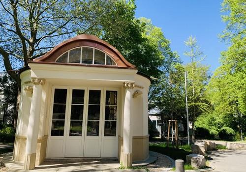 Park um Villa Louis Laiblin