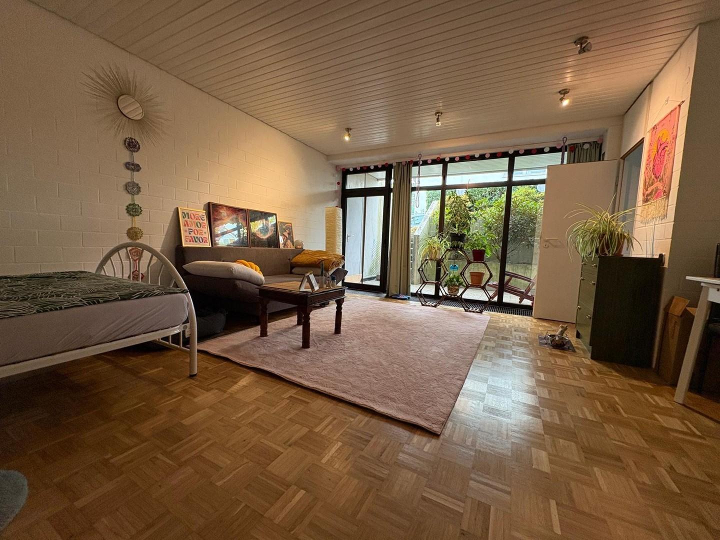 Wohn-Schlafzimmer - Souterrain