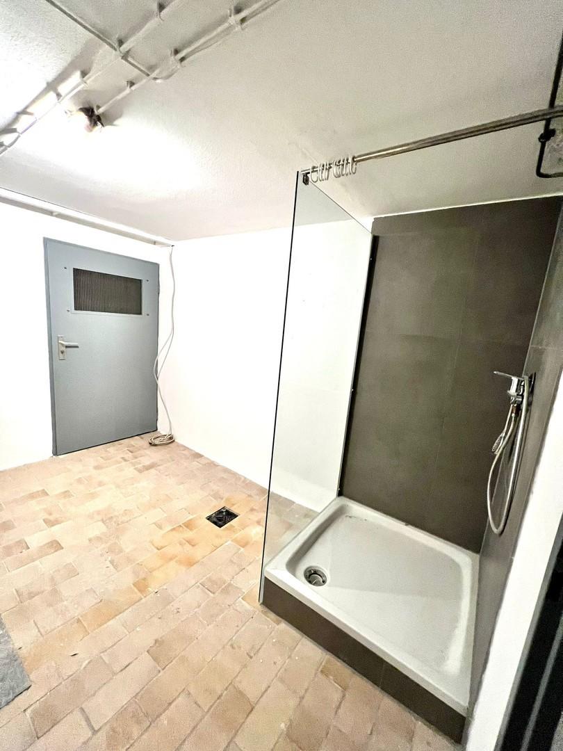 Waschküche mit Dusche UG